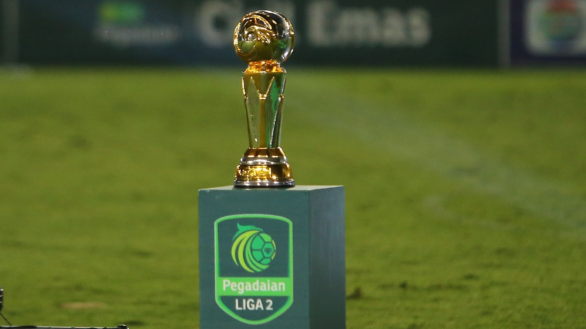Trofi Liga 2 Indonesia