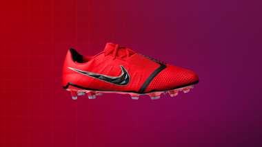 ไนกี้ แฟนธ่อมเวน่อม (Phanthom VNM)