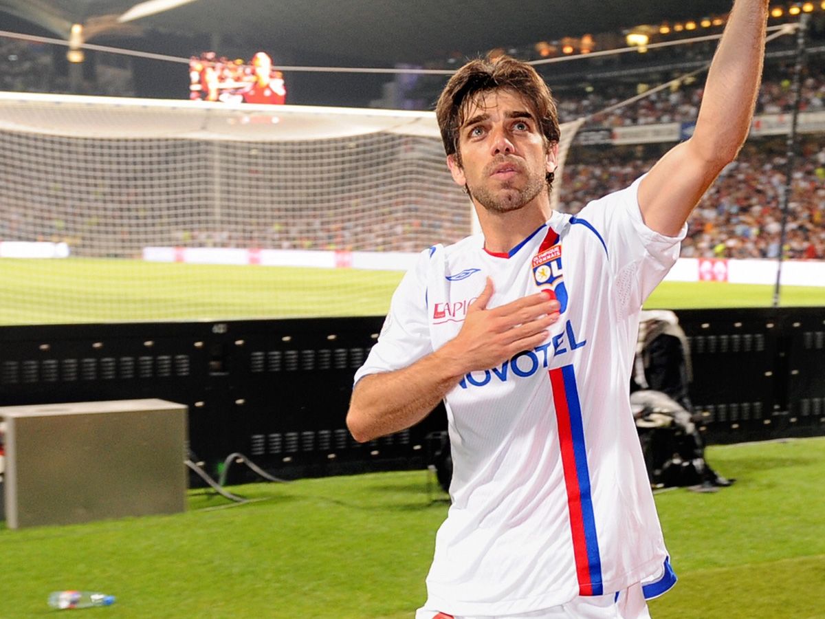 Juninho Pernambucano Lyon 05 22 2009