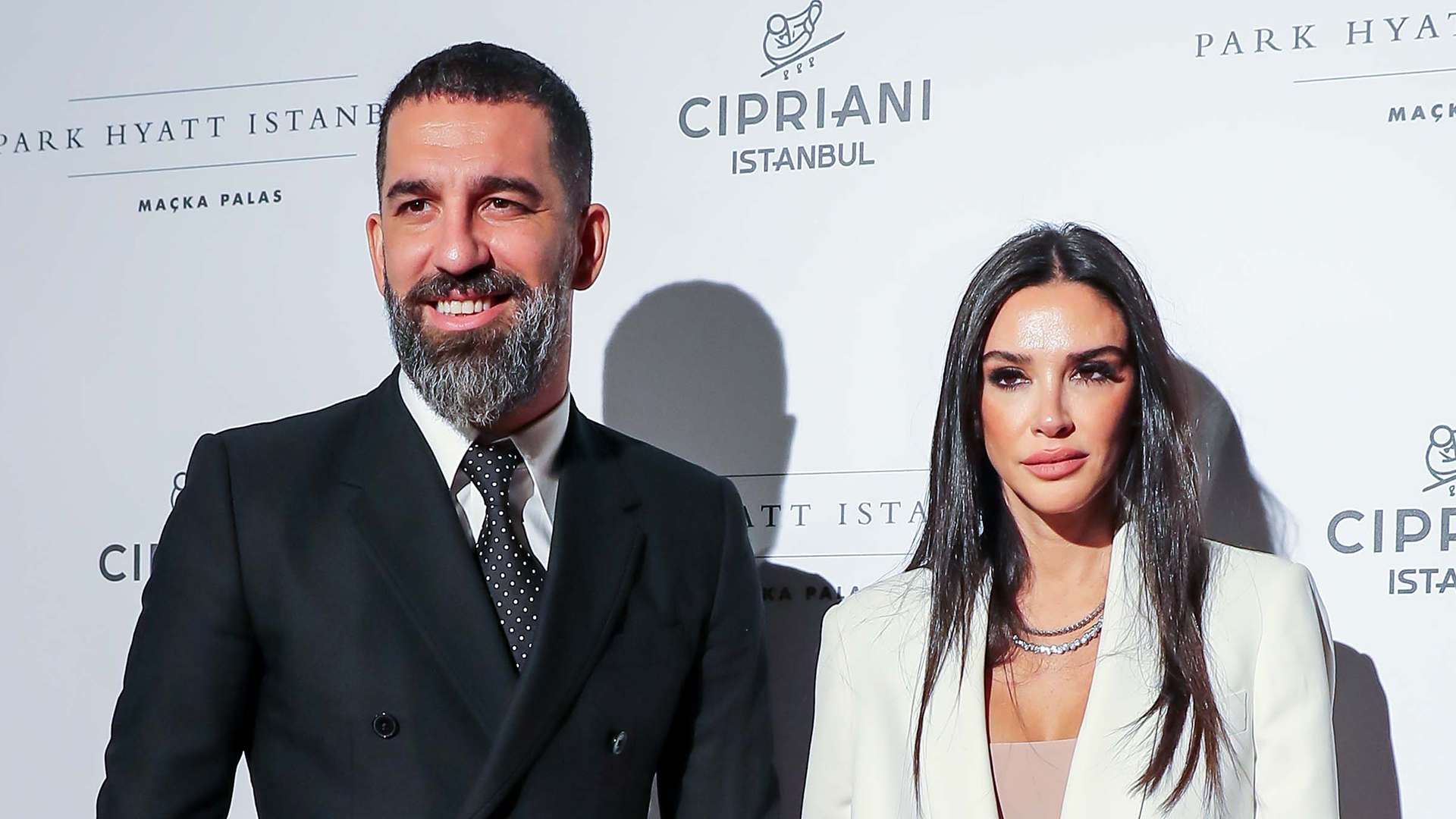 Arda Turan wife 2022