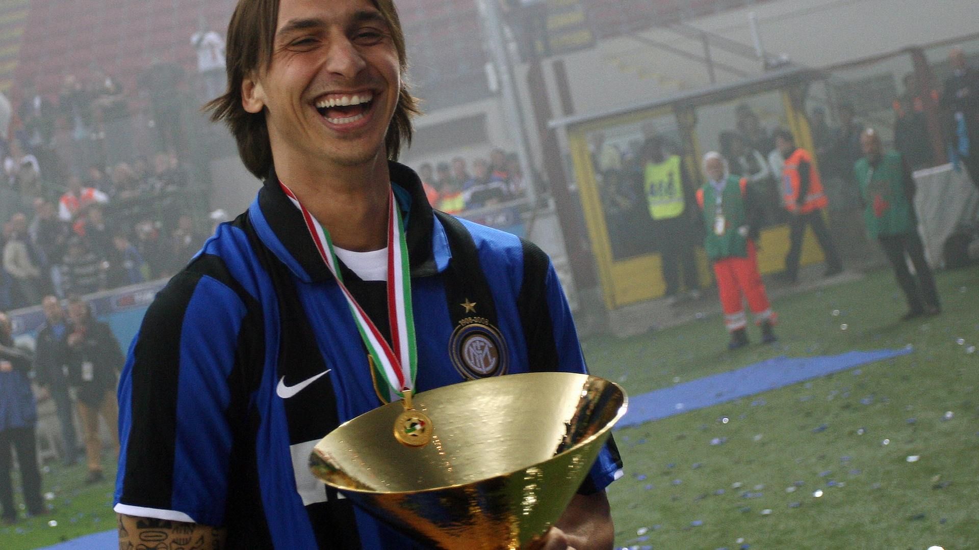 Ibrahimovic Inter trophy 2