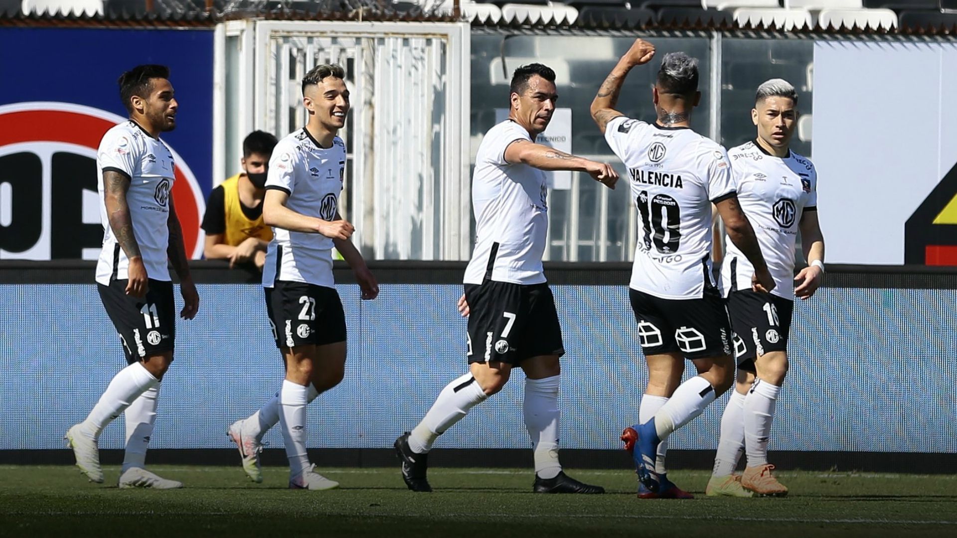 Esteban Paredes Colo Colo-Wanderers