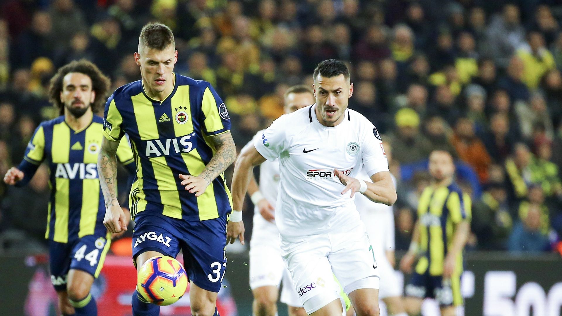 Fenerbahce Konyaspor Martin Skrtel Adis Jahovic 160219