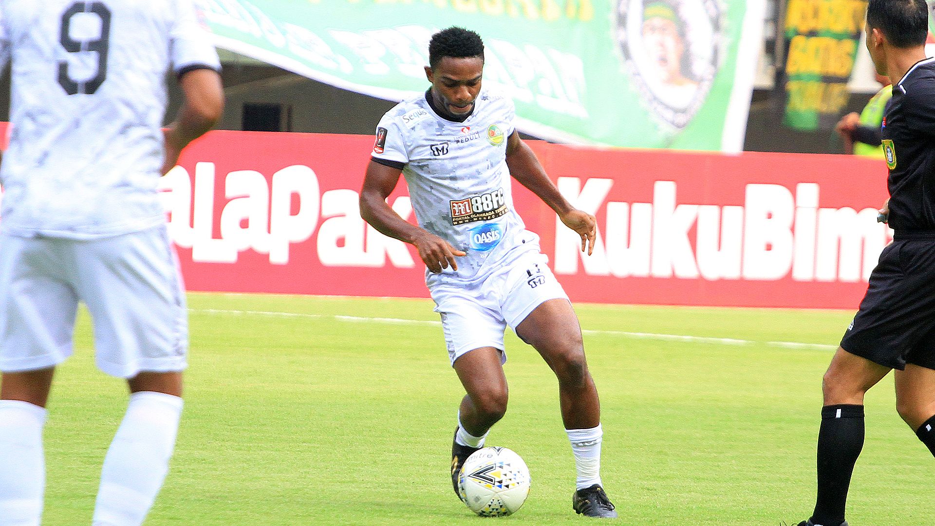 Osas Saha - PS Tira-Persikabo