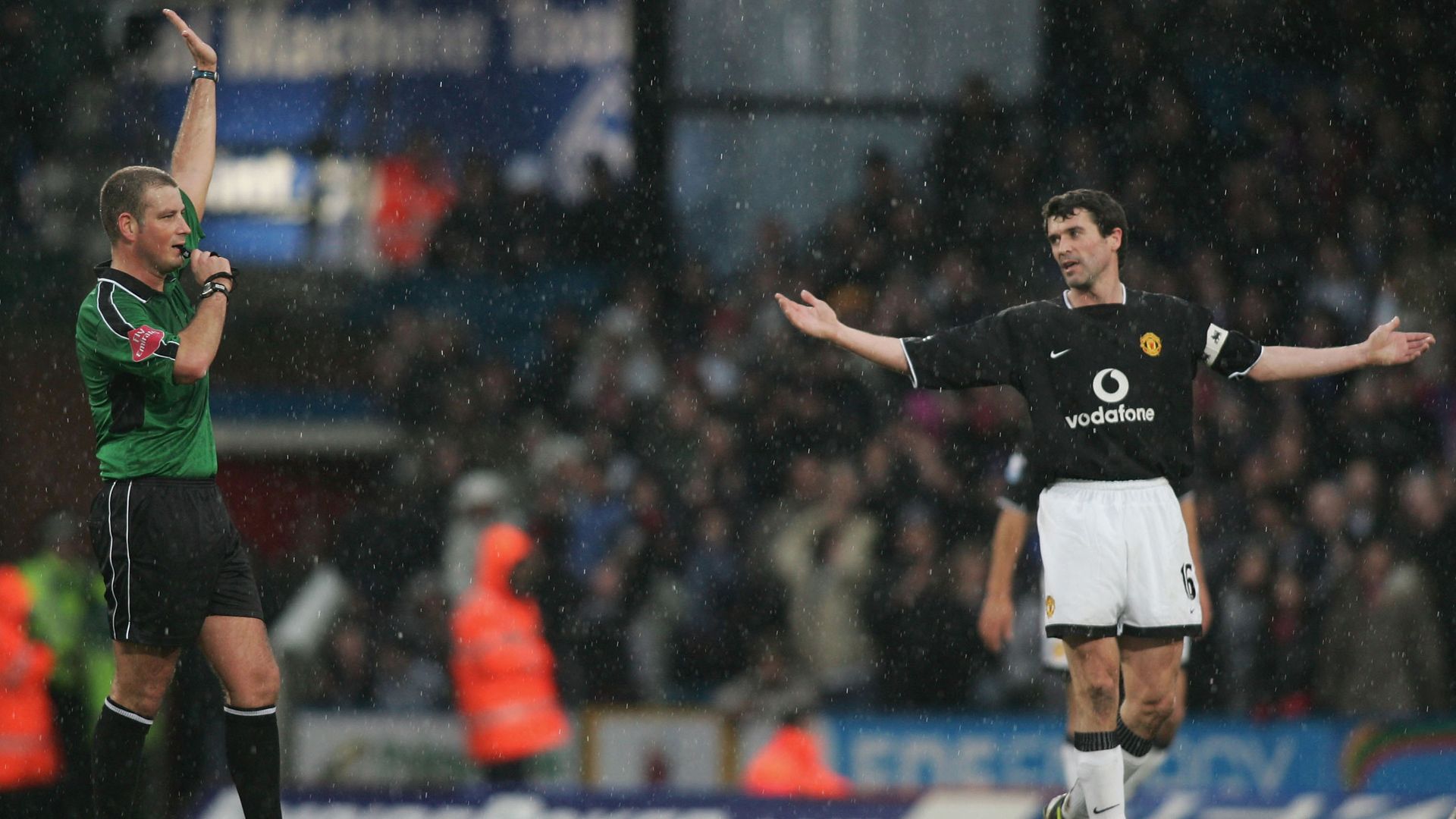 Marc Clattenburg Roy Keane 05032005