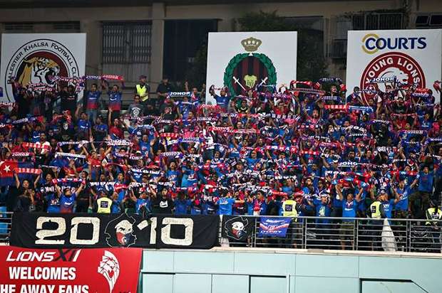 Johor Darul Takzim fans at Jalan Besar Stadium