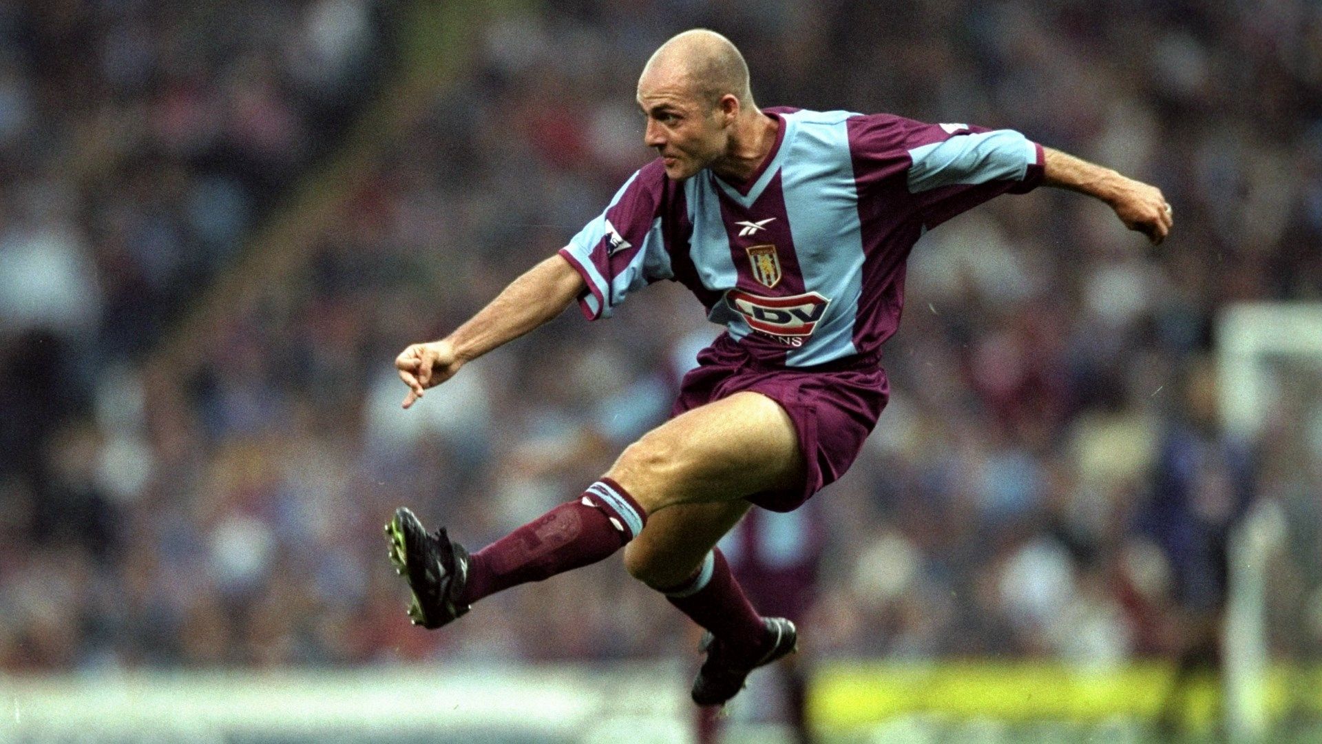Alan Wright - Aston Villa 1999
