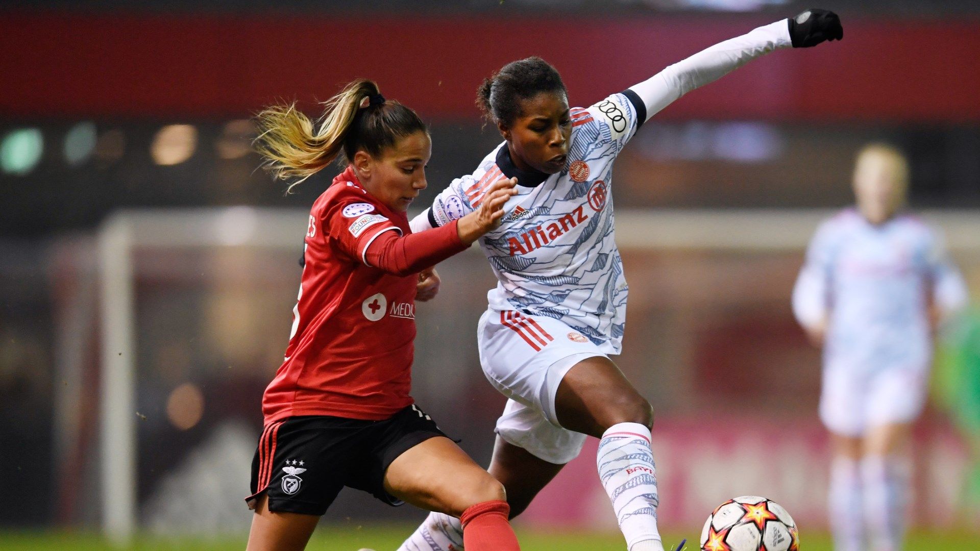 Lucia Alves Lineth Beerensteyn Benfica Bayern Munich Women 2021-22