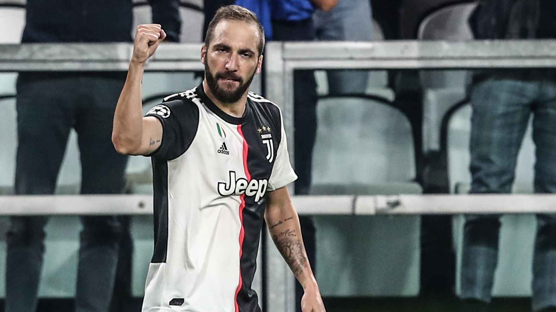 Juventus Bayer Leverkusen gonzalo higuain