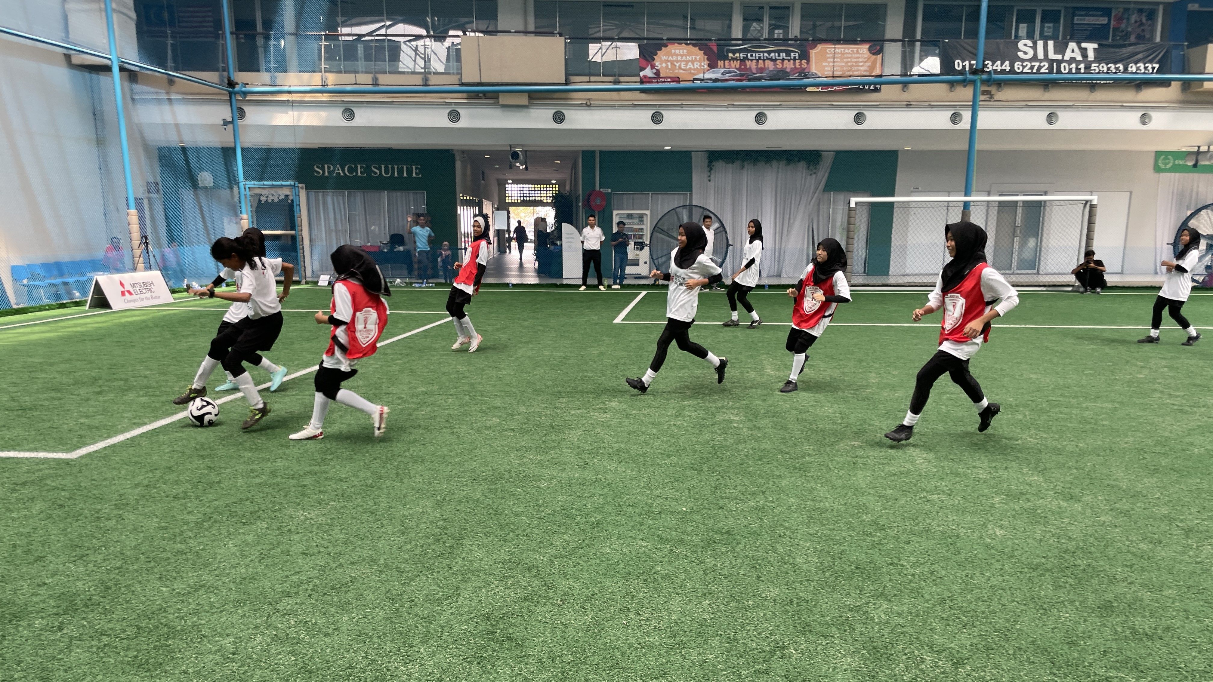 Mitsubishi Electric football clinic MY 3