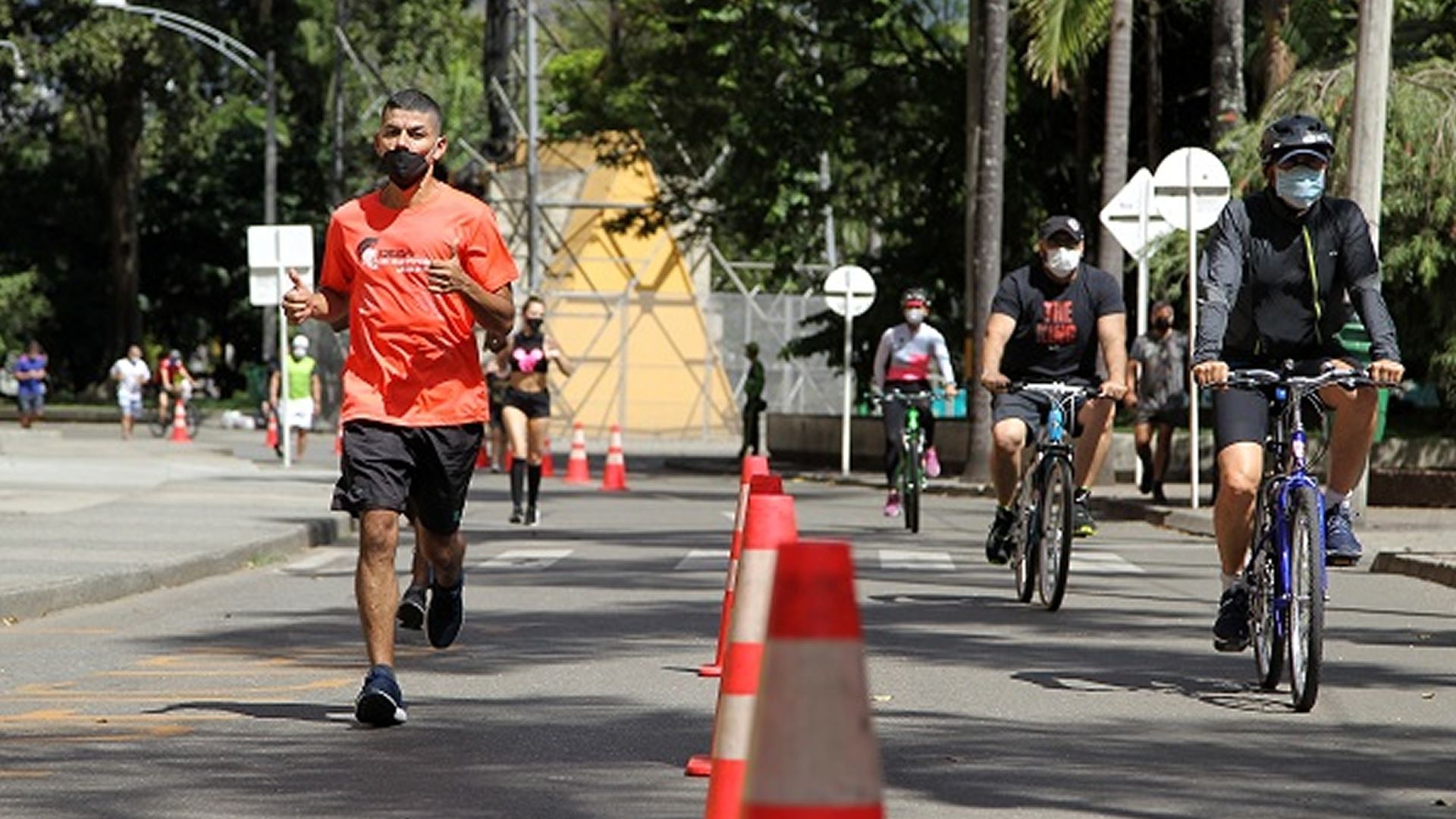 Deporte Ejercicio Colombia Cuarentena Coronavirus 2020