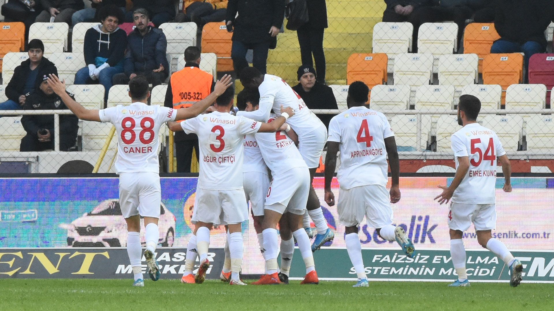 Yeni Malatyaspor Sivasspor Goal Celebration 12072019