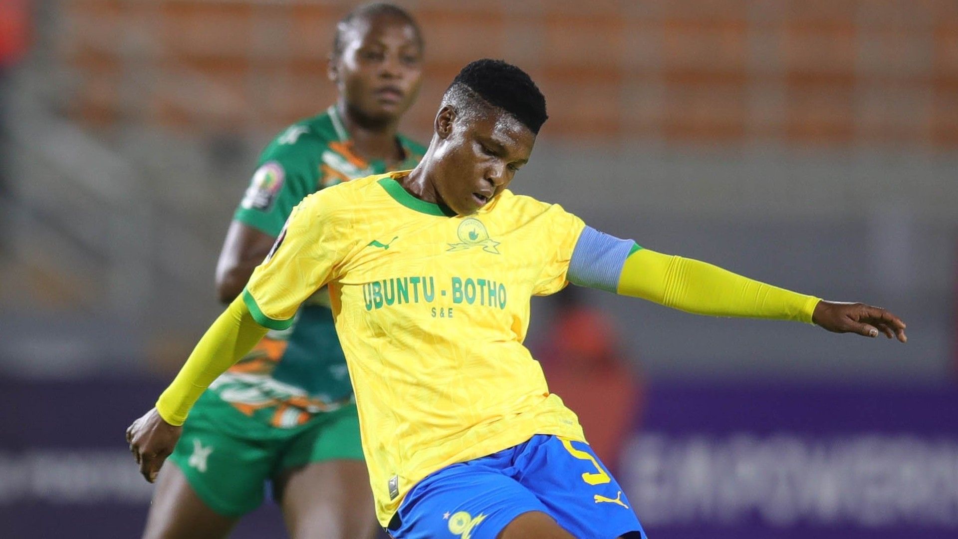 Zanele Nhlapho, Mamelodi Sundowns