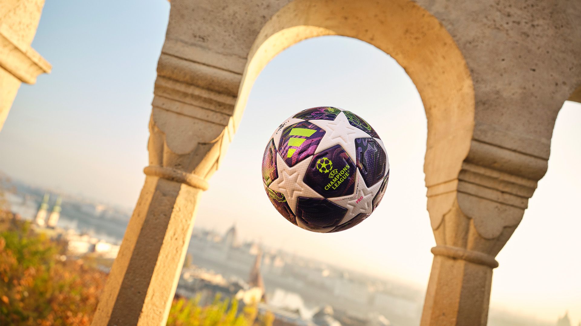 Budapest final Champions League ball 2