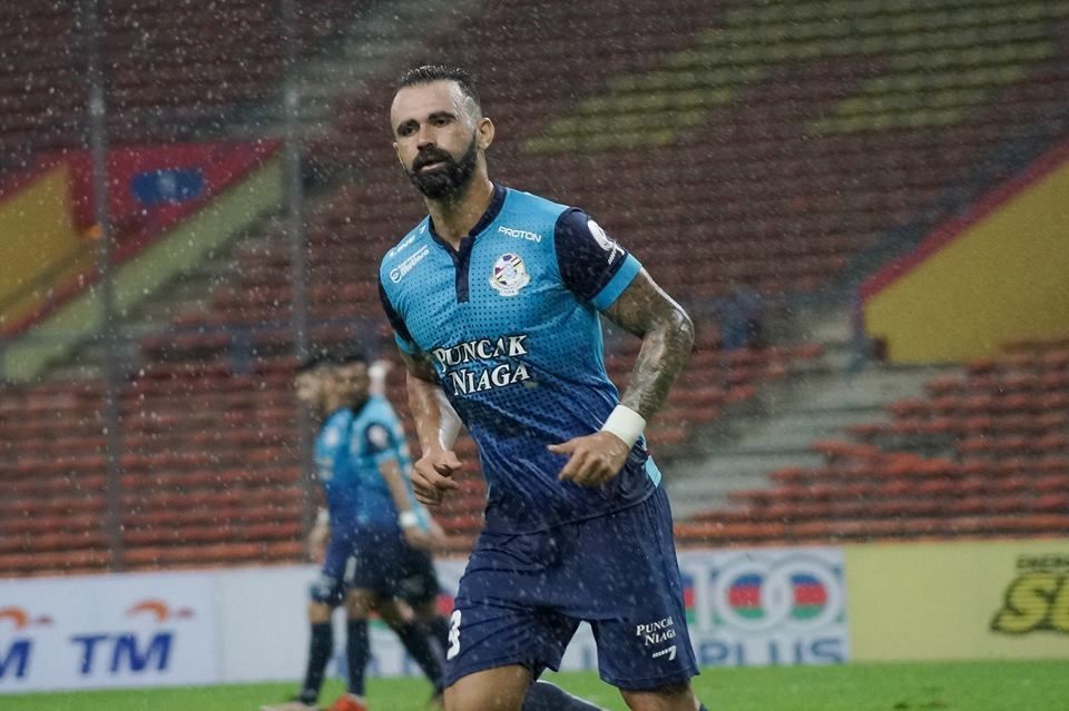 PDRM's Guilherme de Paula celebrating his goal against PKNS 30/7/2016