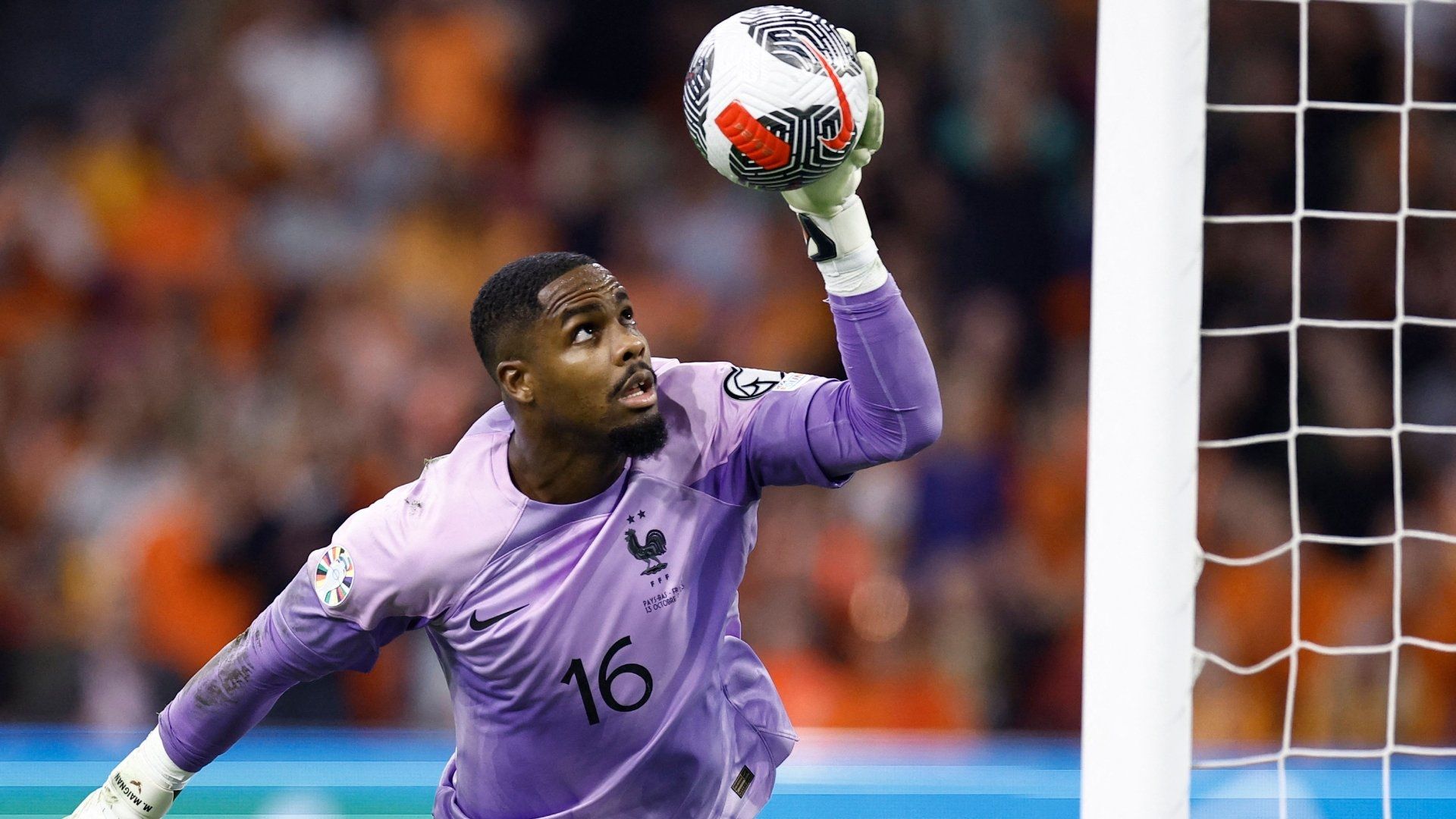 Mike Maignan France 2023