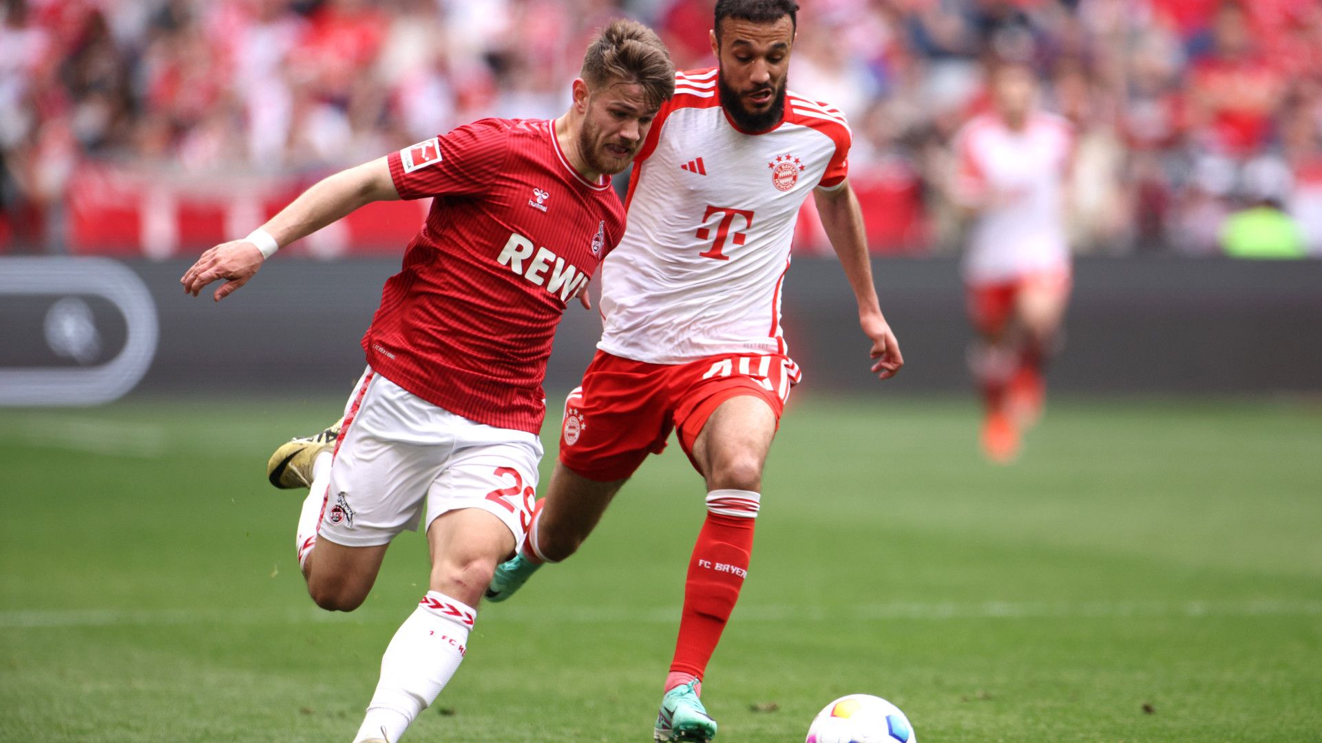 NOUSSAIR MAZRAOUI BAYERN MÜNCHEN