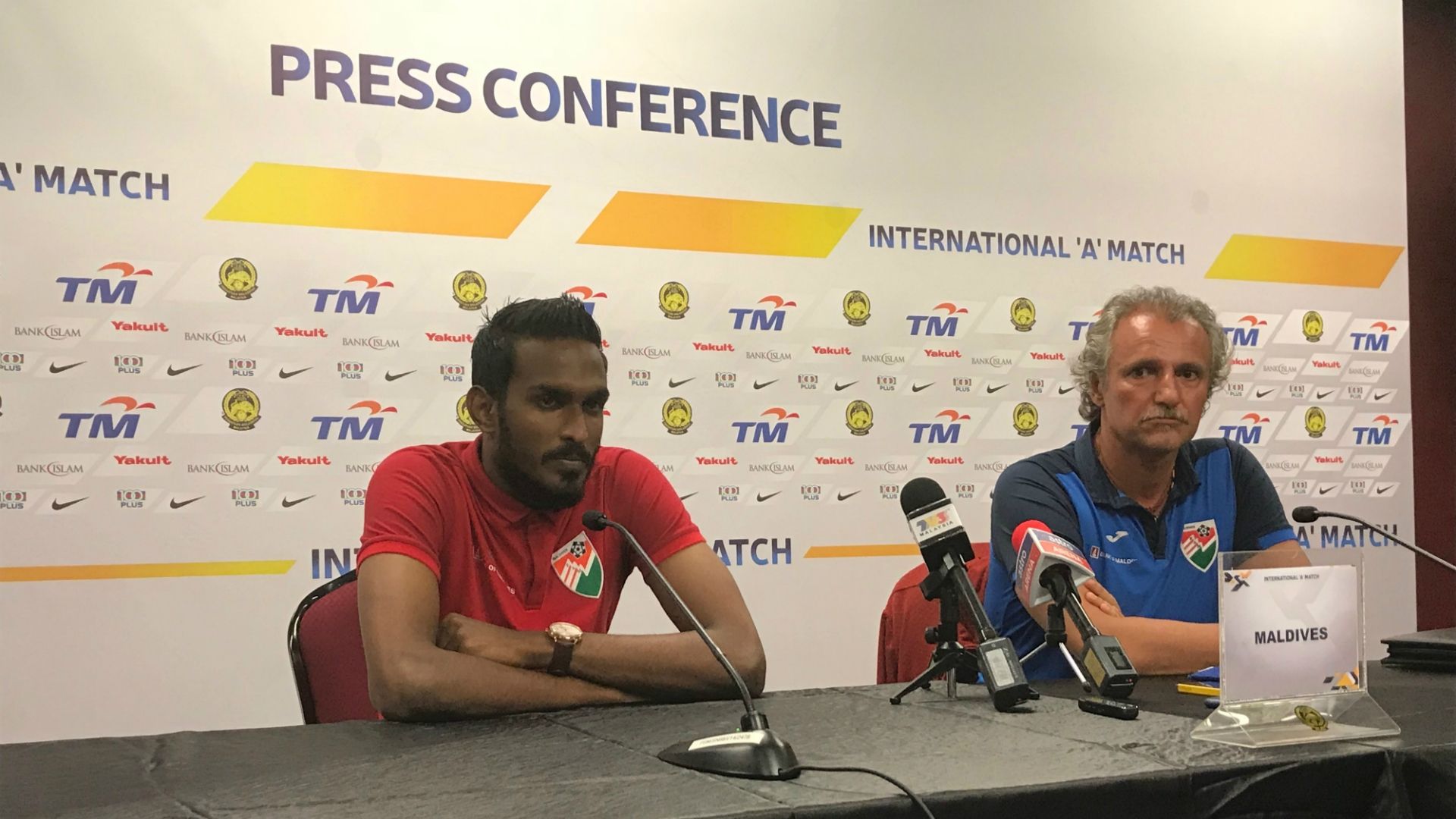 Petar Segrt, Maldives