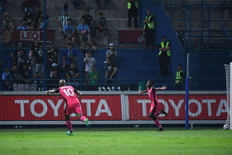 เบอร์นาร์ด ดุมเบีย