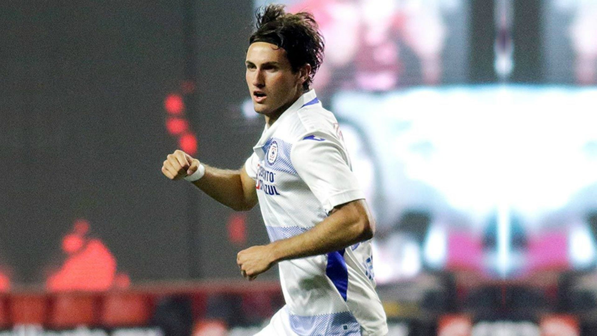 Santiago Giménez Cruz Azul