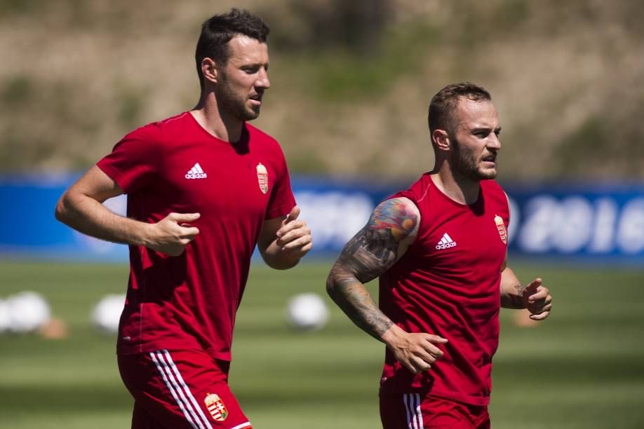 Elek Ákos Lovrencsics Gergő magyar válogatott