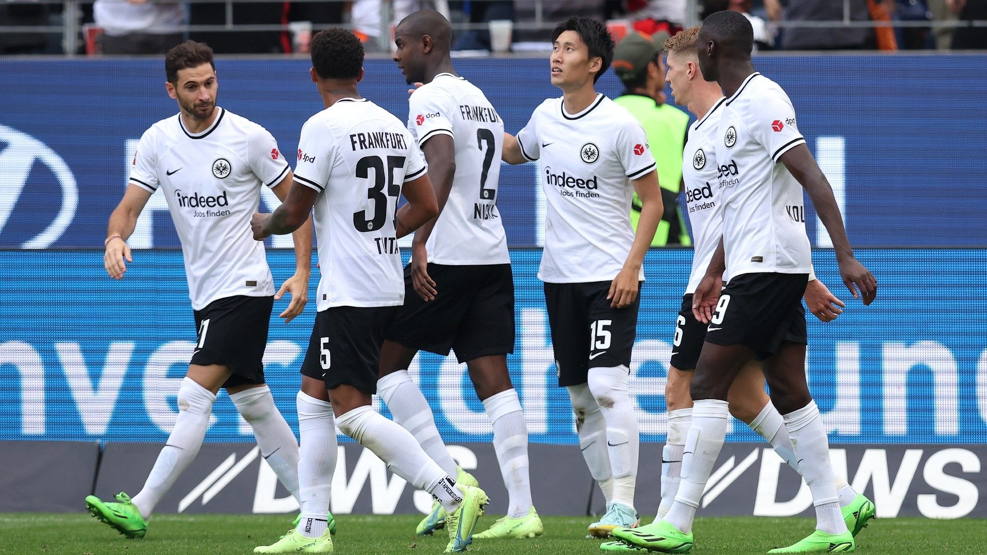 Eintracht Frankfurt celebrate 2022-23