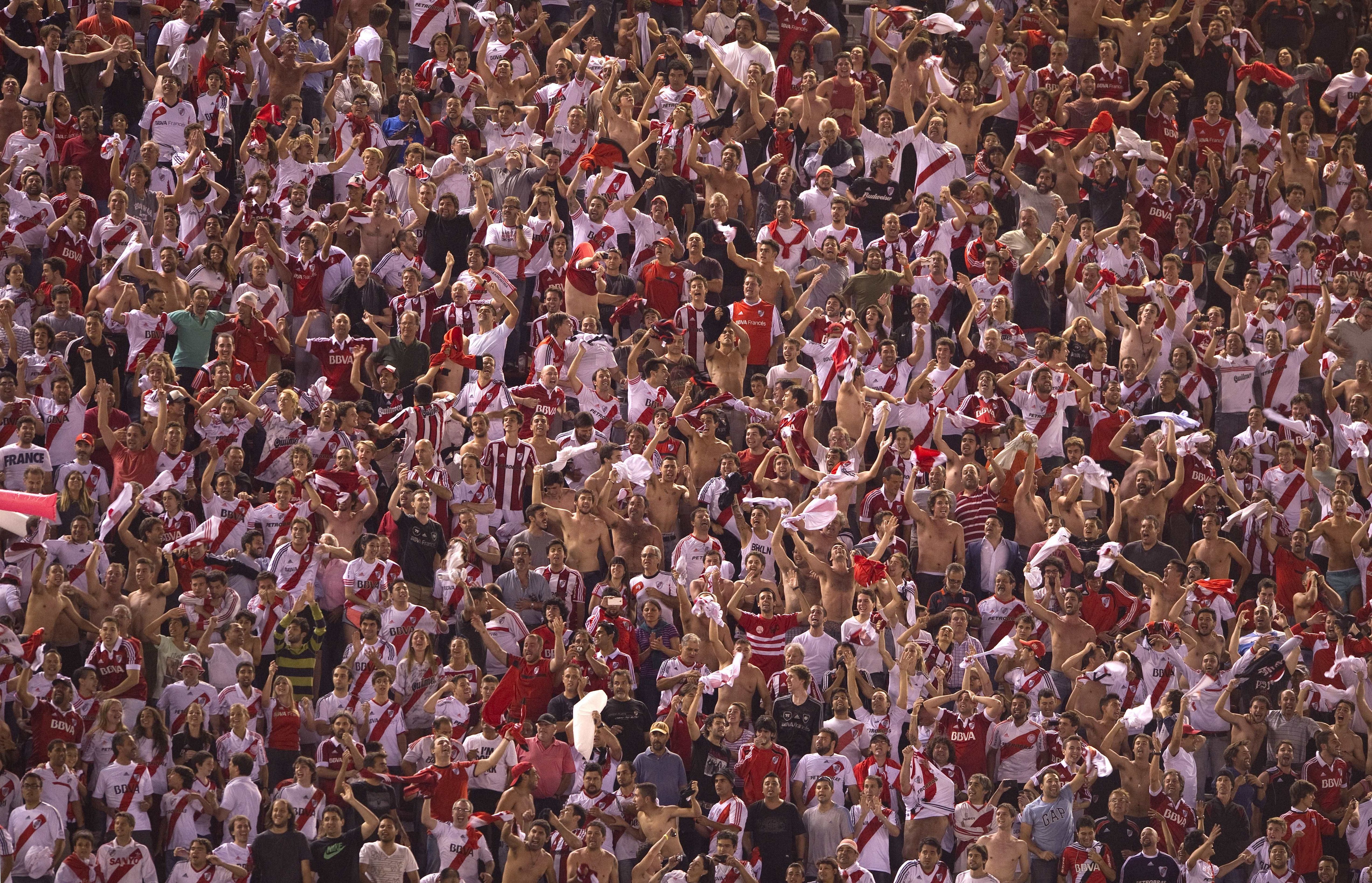 River Plate fans