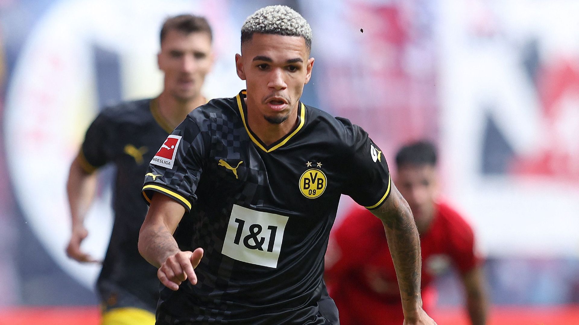 JUSTIN NJINMAH BORUSSIA DORTMUND