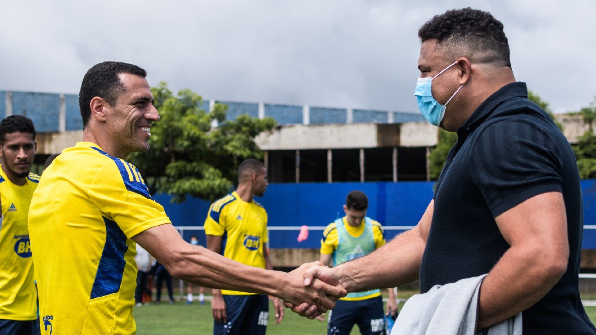 Ronaldo Nazário visita treino Cruzeiro 11 01 2022