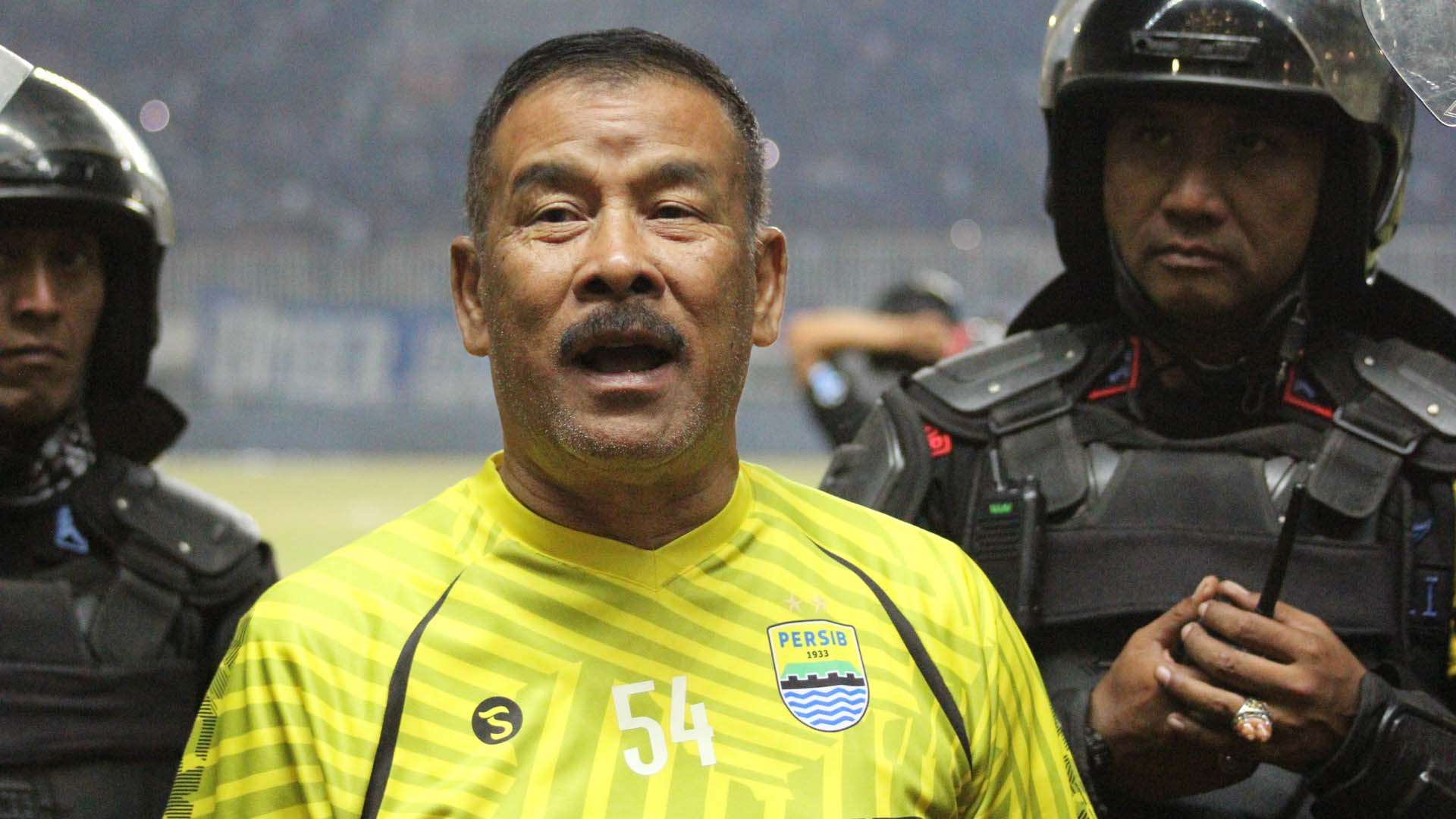 Umuh Muchtar - Persib Bandung