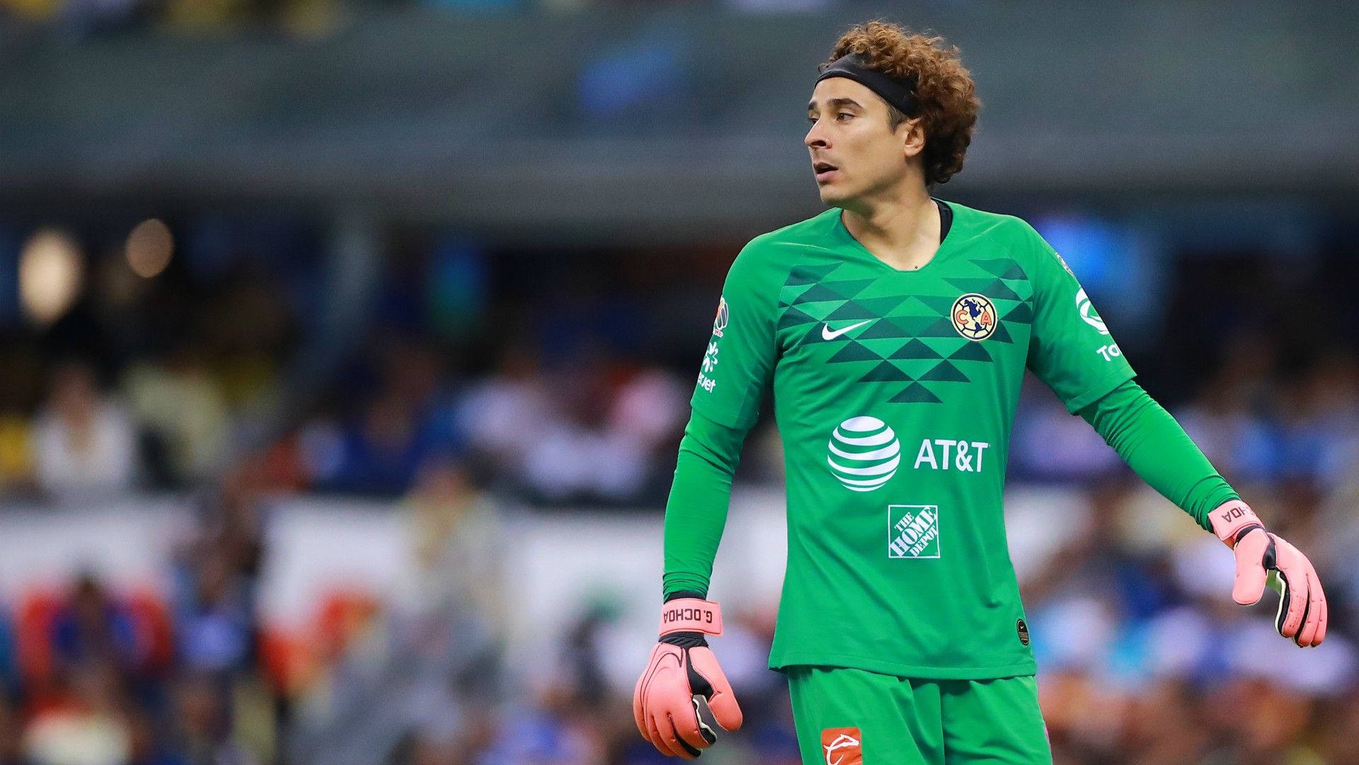 Memo Ochoa América