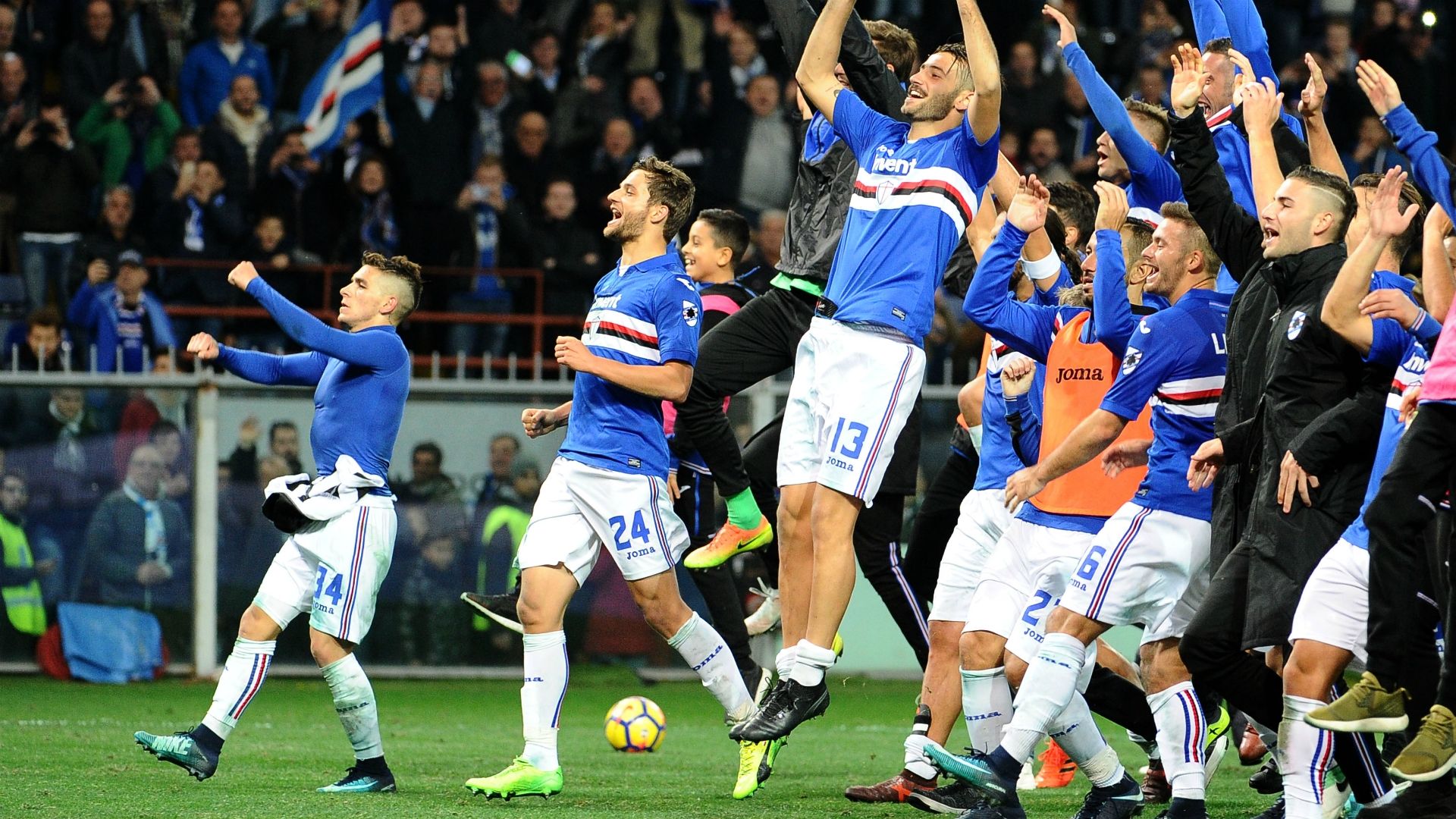 Sampdoria celebrating Serie A