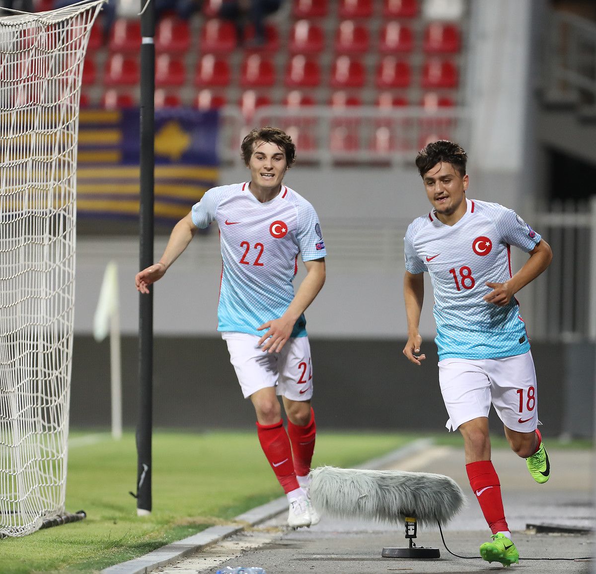 Caglar Soyuncu Cengiz Under Kosovo Turkey 06/11/17