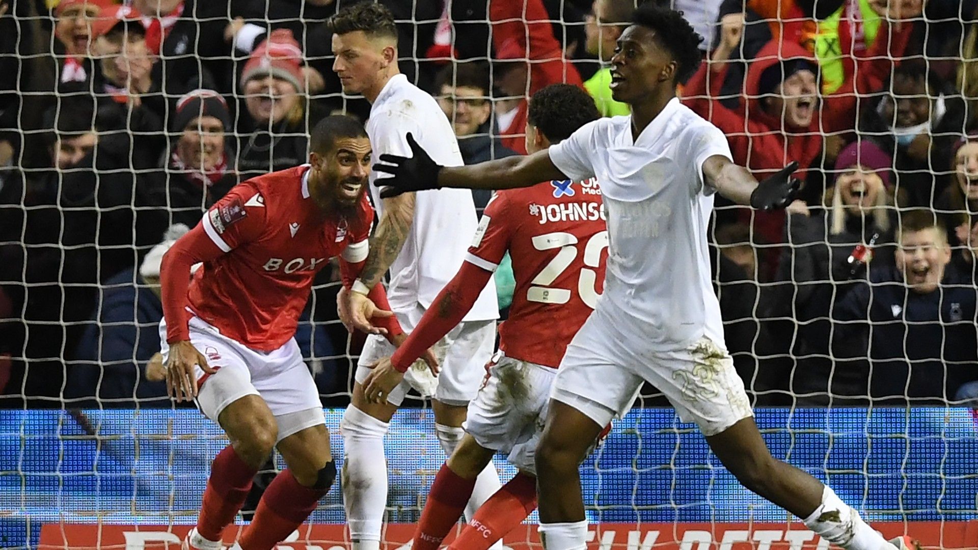 Lewis Grabban Nottingham Forest Arsenal FA Cup 2021-22