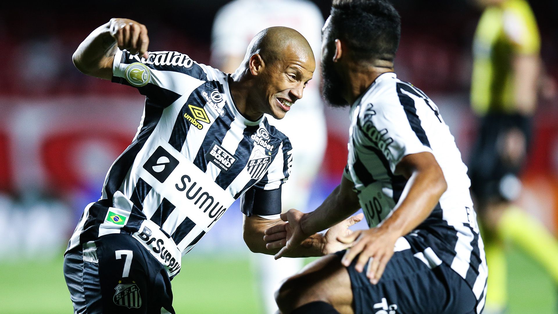 Carlos Sánchez comemora, São Paulo x Santos, Brasileirão, 07102021