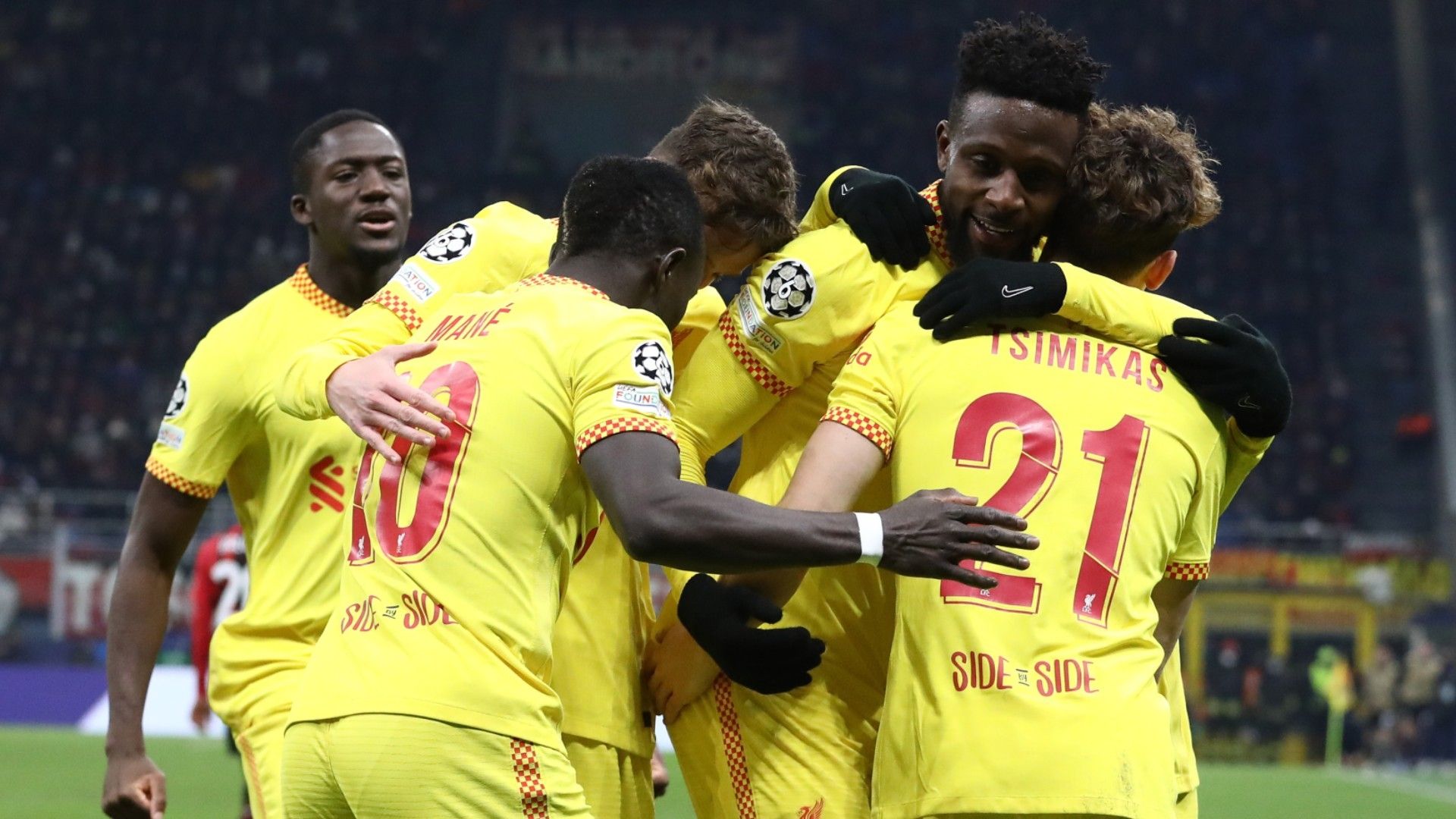 Liverpool celebrate 2021-22