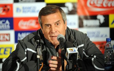 أوسكار تاباريز - المدير الفني لأوروجواي