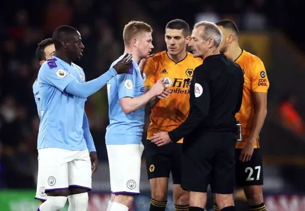 Wolves 3-2 Man City Raheem Sterling metallic object