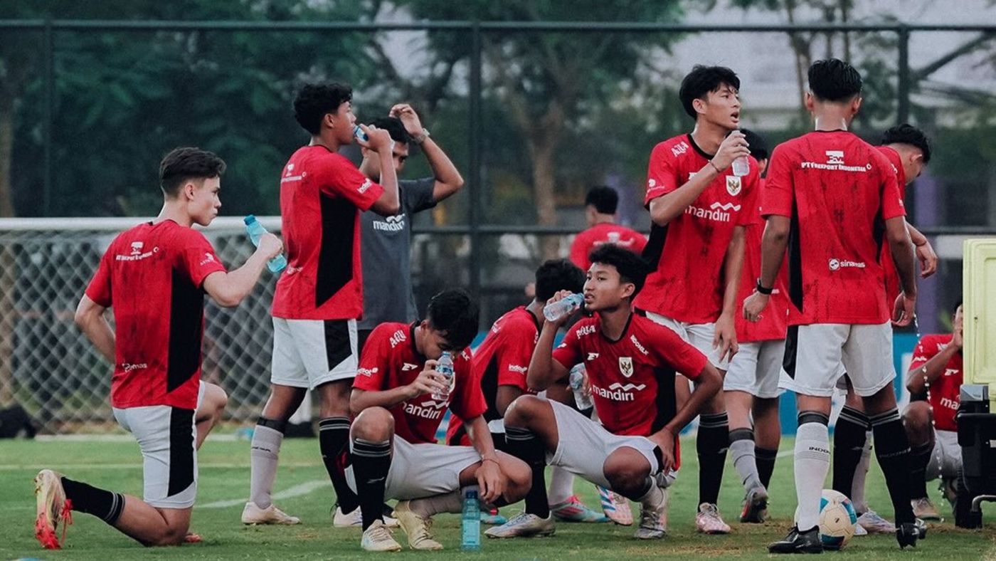 Seleksi Pemain Dimulai, Kurniawan Dwi Yulianto Tangani Timnas Indonesia U-17  | Goal.com Indonesia