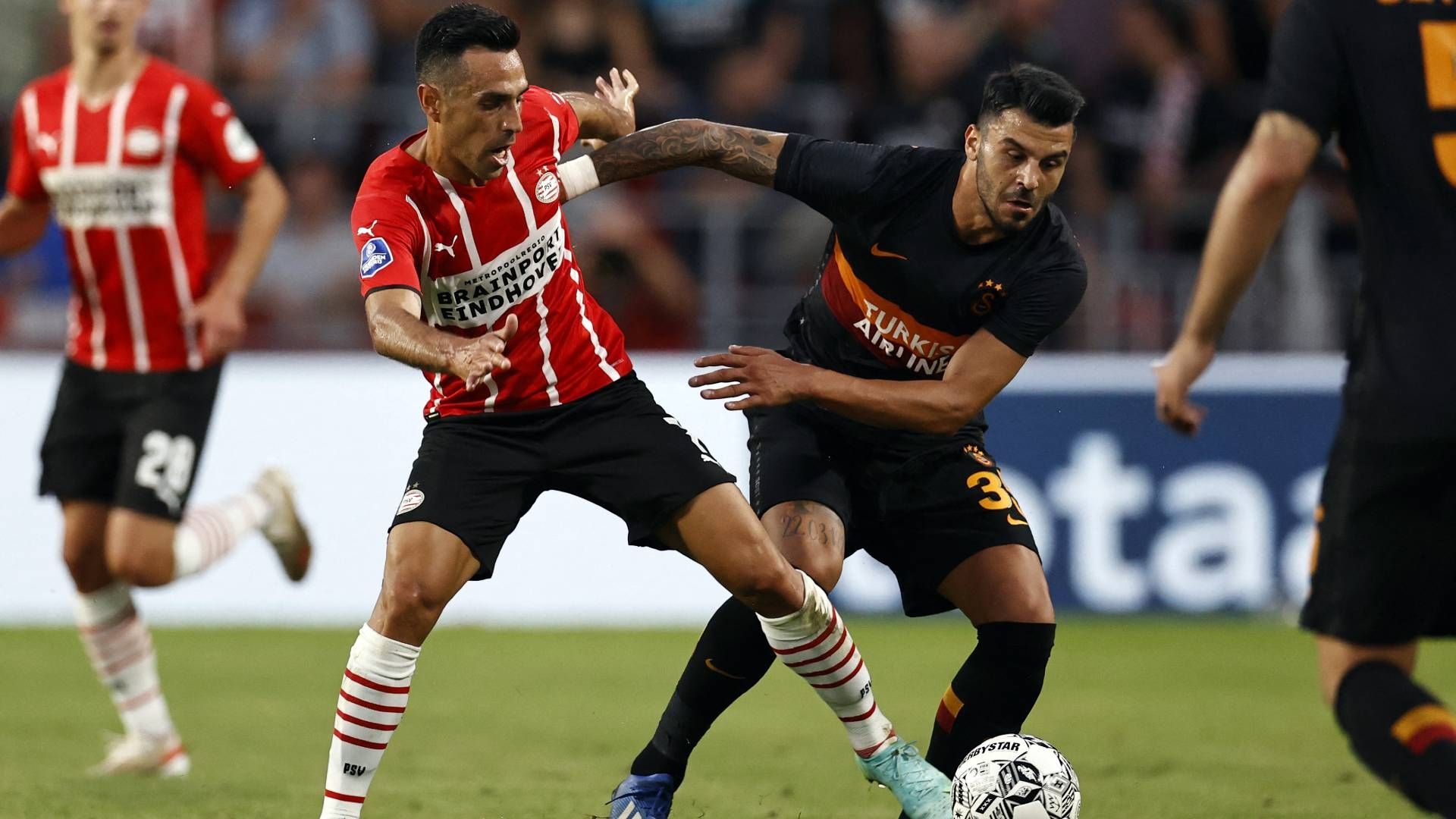 Galatasaray Istanbul PSV Eindhoven Eran Zahavi Aytac Kara
