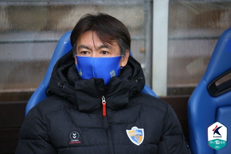 울산 홍명보 감독