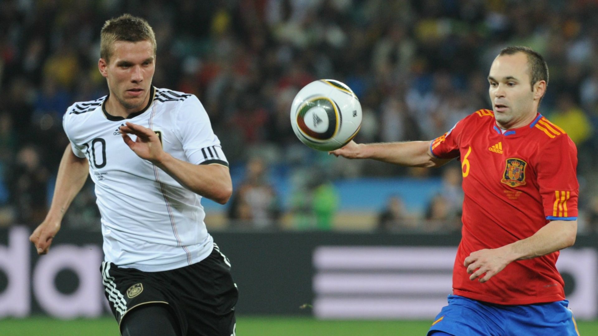 20180522_Podolski_Iniesta