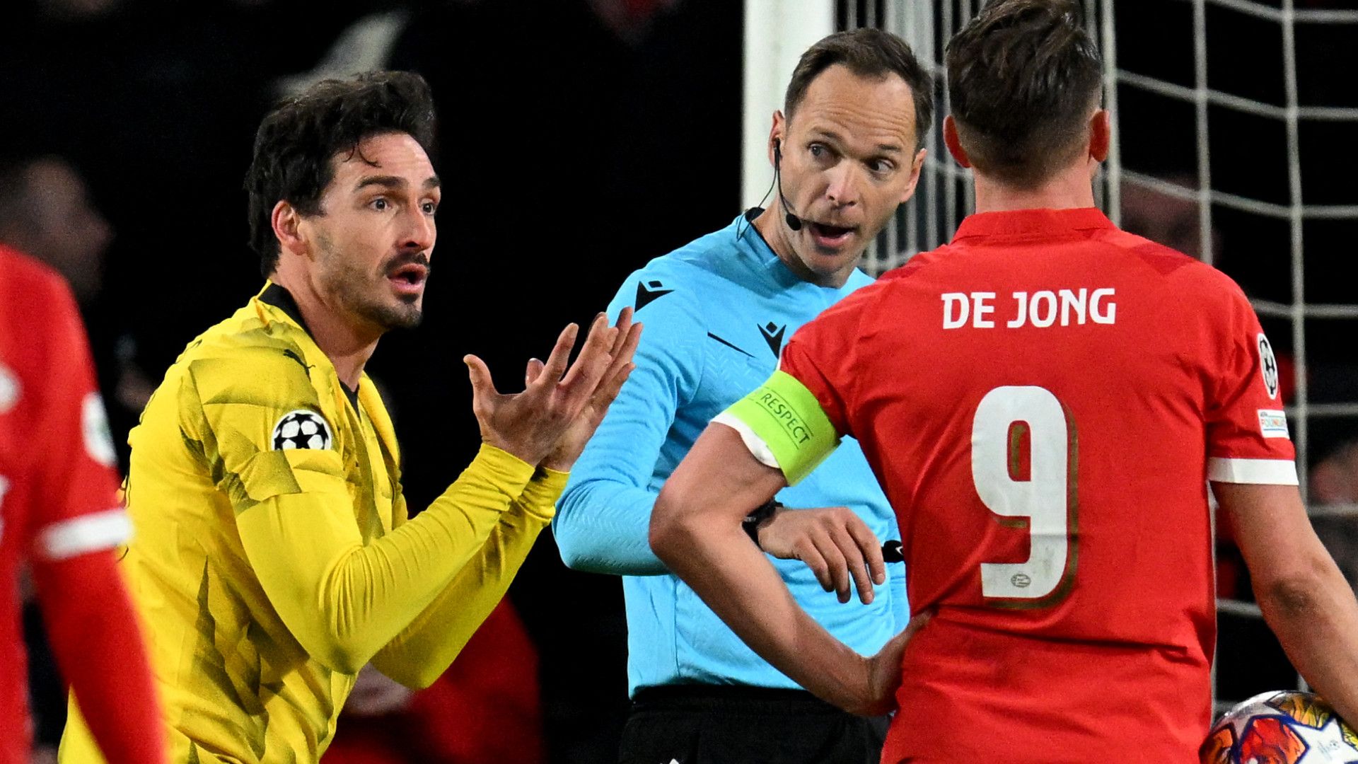 MATS HUMMELS BORUSSIA DORTMUND