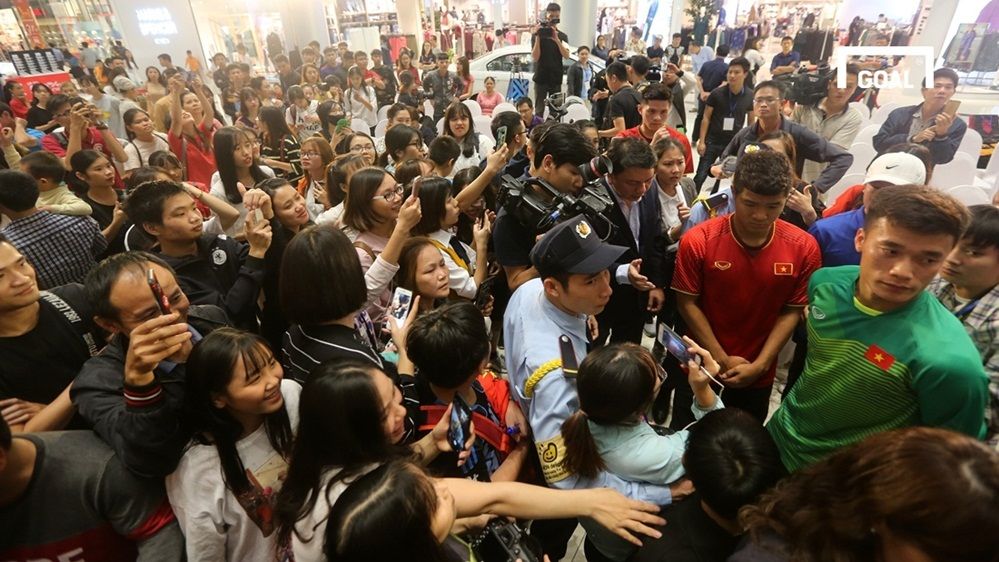 Sự kiện đón cúp vàng AFF Cup 2018