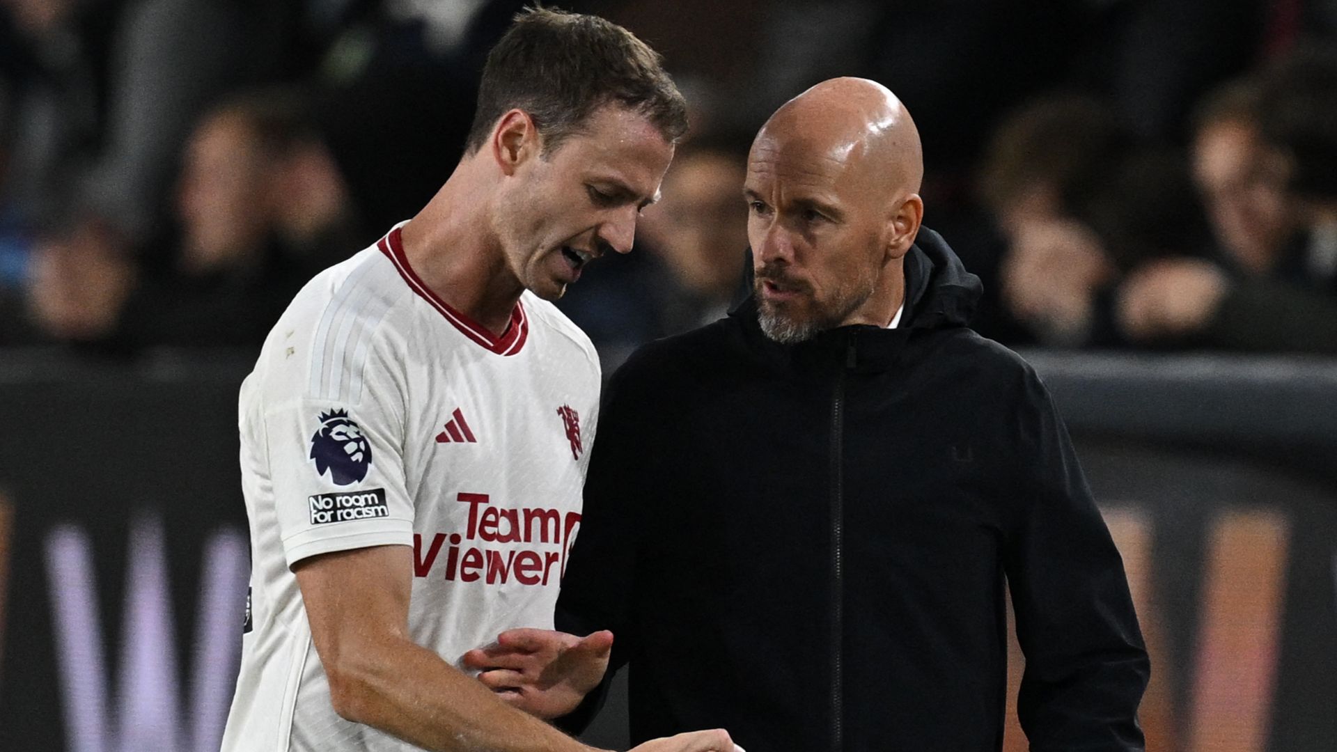 Jonny Evans Erik ten Hag Manchester United 2023-24