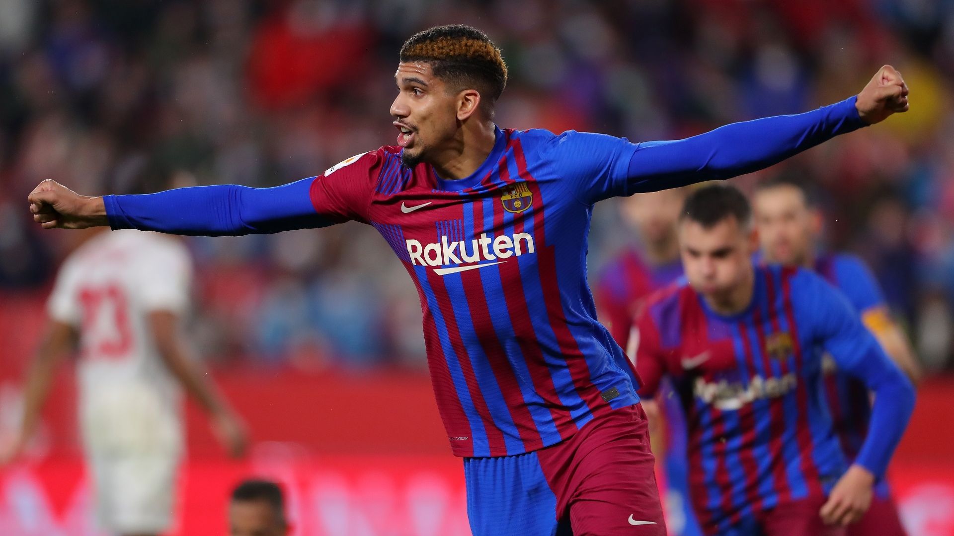 Ronald Araujo, Barcelona 2021-22