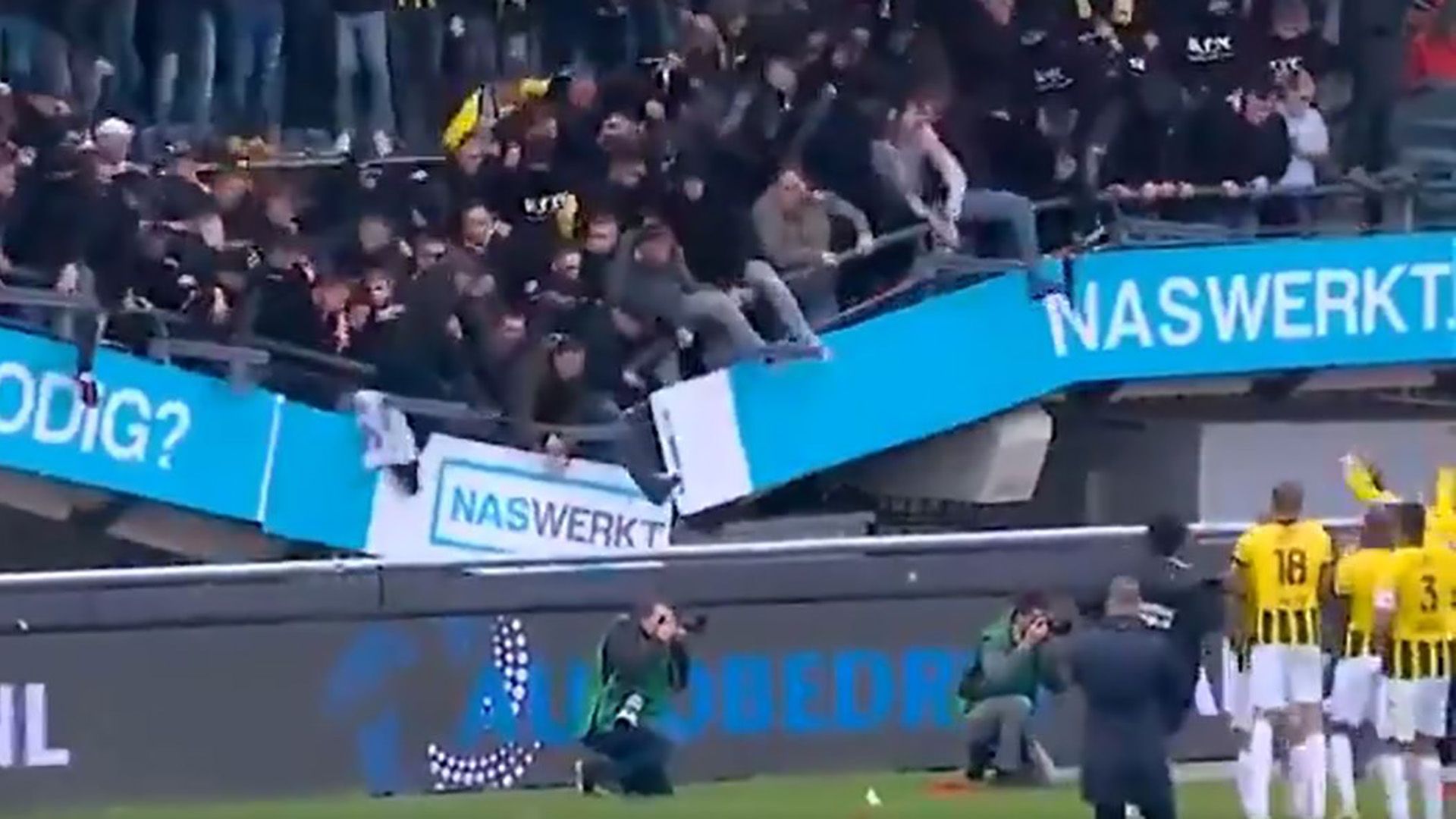 Vitesse stadium collapse