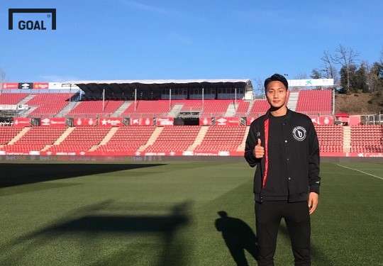 현지시간 15일 지로나FC 홈구장에서 포즈를 취하고 있는 백승호. 사진=골닷컴 이하영 에디터