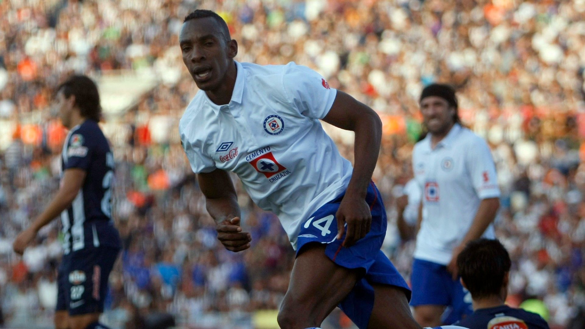 Luis Amaranto Perea Cruz Azul 2013