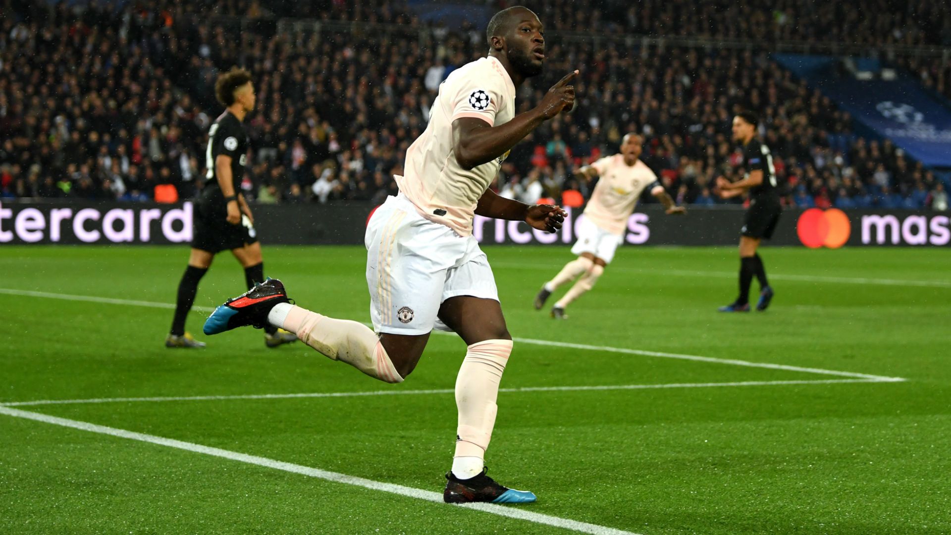 Romelu Lukaku PSG Manchester United UEFA Champions League 06032019